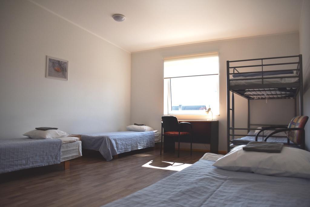 Saare Automatic Hostel パルヌ エクステリア 写真