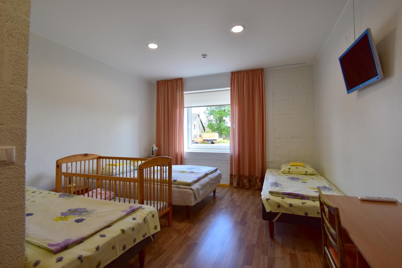 Saare Automatic Hostel パルヌ エクステリア 写真